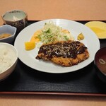 Oomagari Shokudou - 味噌かつ定食1100円(税込)