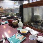 すし豊 - 店内の様子。