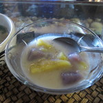 パカーラン  - デザートはタピオカ入りココナツにさつま芋と紫芋
