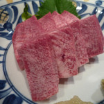 新料理 都留野 - たん刺身　ズームアップ