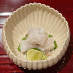 銀座 しのはら - 油通しした鱧