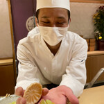 銀座 しのはら - フォアグラ、マンゴー、パッションフルーツ、シャインマスカットの最中