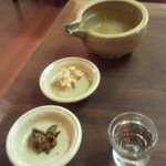 三城 - 追加のお酒に南蛮味噌と山葵漬け