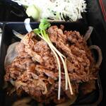 レストラン 牛石 - 肉煮の部分