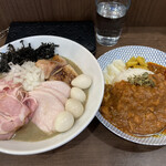 ヌードル＆スパイスカレー 今日の1番 - 