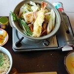 Mansaku - 海老天入り鍋焼きうどん＆五目ご飯