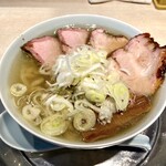 まるえ中華そば - 手打ち麺チャーシューメン（1,300円）