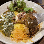 SPICY CURRY 魯珈 - 