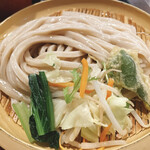 村山 満月うどん - 付け合わせがいっぱい