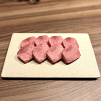 焼肉うしごろ 銀座店 - 究極の黒タン厚切り
