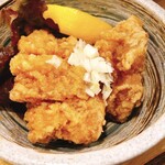 Ryuujimmaru - わら焼き鰹たたき食べ比べセット
                      揚げ鶏の瀬戸内レモン香味だれ