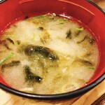 Ryuujimmaru - わら焼き鰹たたき食べ比べセット
                      あおさ海苔の味噌汁