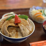 中華料理 西華 - 肉丼