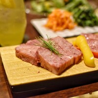 黒毛和牛焼肉 虎斑 北新地店 - 