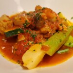 7FUKU - 鶏もも肉のトマト煮込み