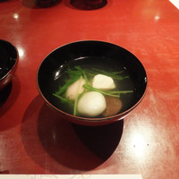長崎卓袱浜勝 - 「お鰭（ひれ）」しっぽくの特徴。料理やお酒の前に出す吸物。