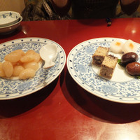 長崎卓袱浜勝 - 「バラ煮」豆の蜜煮。「三品盛」前菜。