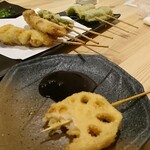 串と煮込みの元祖居酒屋 個室 門限やぶり - 