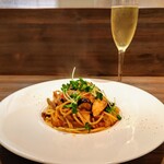 創作イタリアン Gemelli - 秋刀魚と舞茸、揚げなすのトマトソーススパゲッティーニ