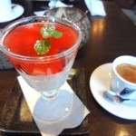 Absinthe SOLAAR - デザートと飲み物　500円