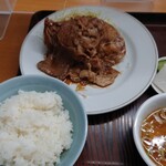 Eiraku - しょうが焼き定食 850円