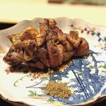 道人 - 驚きの焼きスッポン。レアなんです。脂身・赤身を網羅して、みんな無言で齧りつきました。凄い！