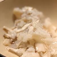 道人 - 全て煮えばなに投入され、カウンターに香りが充満した。味わうことを忘れて飲んでしまいそうで、セーブするのに苦労する。