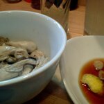 紋乃丞 - 生食用牡蠣軽くボイル