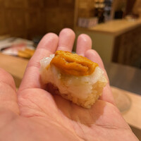 鮨よしかわ 麻布十番 - ウニとイカ