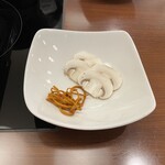  きのこ鍋＆きのこ料理専門店 何鮮菇 - 夏草花とマッシュルーム