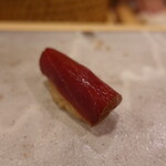 すし処 睦月 - まぐろヅケ