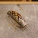 すし処 睦月 - 小肌