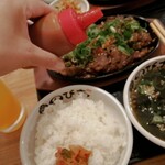 七輪炭火焼肉丼専門店 のび太 - 