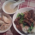 興口福 - ランチ、牛肉飯と水餃子