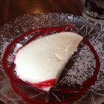 モンネ・ルギ・ムック - ランチ 200yenのパンナコッタ