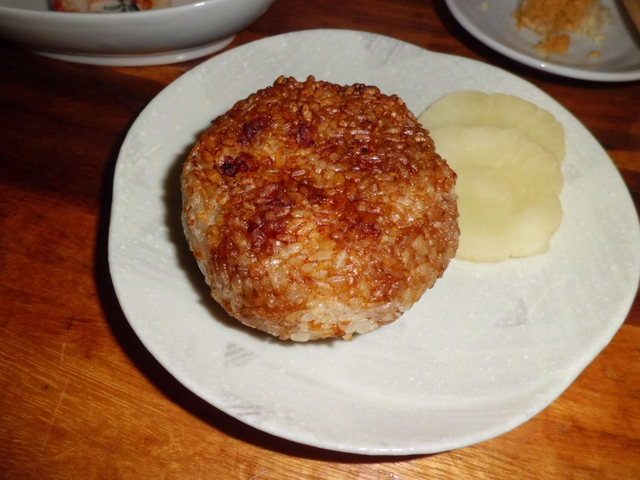 炉ばた 鱼千 - ぱりぱりの焼きおにぎり