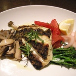 カノヴァ・アズーロ - 黒鯛の香草グリル（1,500円）