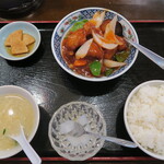 楽膳坊 - 酢豚定食　950円