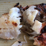 コバト - 鯛の粕漬けの身をほぐしてみました。