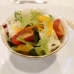 ポールロジェ - ポルチーニのパテのサラダ