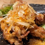 肉汁餃子のダンダダン - パリパリ油淋鶏（759円）