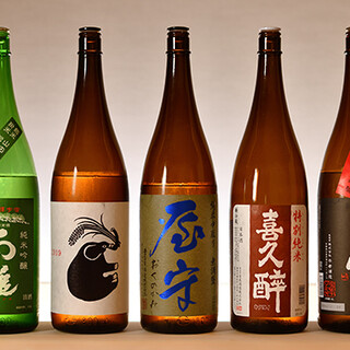 ワインはリースリング主体、日本酒は東京の旨い酒など厳選。