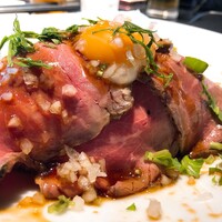 国産熟成焼肉 肉バル ドウラクコリーダ ランドマーク店 - ローストビーフDON