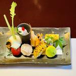 Daimaru Ryokan - 文月の一皿
                        前菜十種盛り合わせ