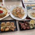つり堀 武蔵野園 - サラダを小皿に取っちゃったけど、今日の厳選4皿！