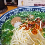 蘭州拉麺店 火焔山 - 兰州拉面、辣油。