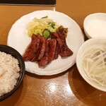 Gyuutan Waka - 牛タン定食