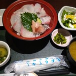 Hananomai - 海鮮丼（カンパチ）　750円　
