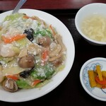 台湾料理　嘉宴楼 - 上海炒飯
