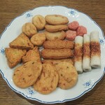 ディオ - おでんセット (税抜)184円 の中身。これだけ入っています。 (2021.10.22)